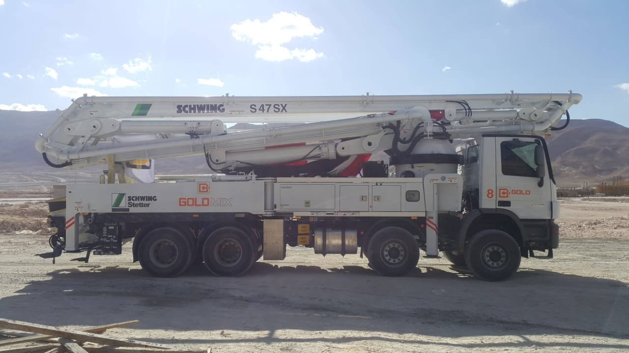 47 M SCHWING Concrete Pump